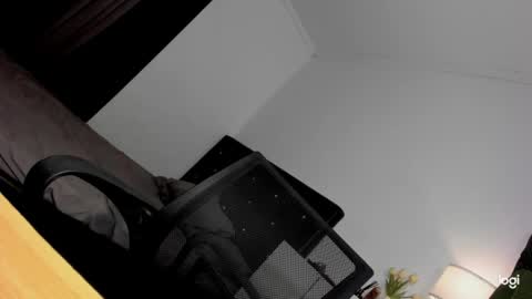 EVA online show from 04-30-26, 03:35