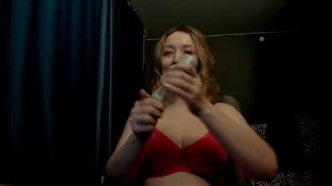 Snapshot of eva_rikchter chatting on 02-14-26, 10:06 Ice Goddess online show from 02-14-26, 10:06