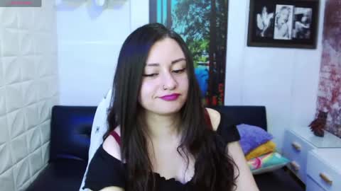 Snapshot of eva_rosell chatting on 05-06-26, 03:17 Eva online show from 05-06-26, 03:17