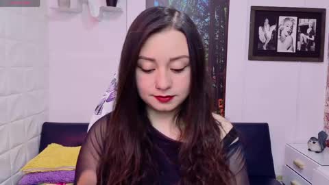 Snapshot of eva_rosell chatting on 05-25-26, 03:07 Eva online show from 05-25-26, 03:07