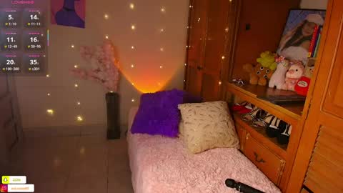 Eva  online show from 04-08-26, 11:10