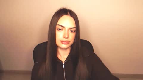 Eva online show from 10-26-25, 04:13