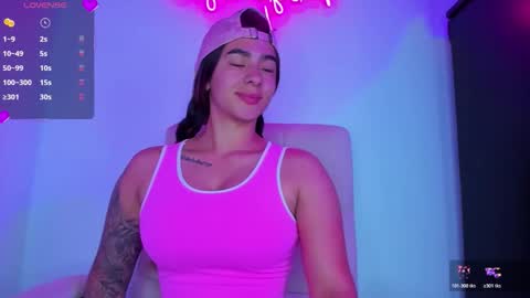 Eva Shinee online show from 11-28-25, 10:40