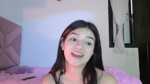 Snapshot of eva_sin18 chatting on 06-24-26, 01:26 Eva Sin online show from 06-24-26, 01:26