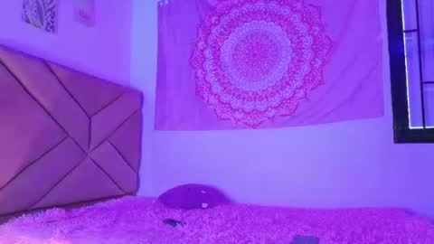 Snapshot of eva_sin18 chatting on 07-16-26, 07:20 Eva Sin online show from 07-16-26, 07:20