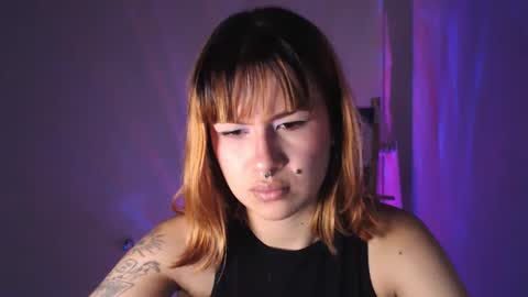 Snapshot of eva_viulet chatting on 03-05-26, 06:53 MISS EVY online show from 03-05-26, 06:53