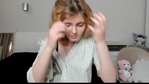 Snapshot of eva_vv chatting on 06-16-26, 06:38 Eva online show from 06-16-26, 06:38