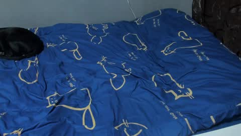 Eva online show from 02-06-25, 03:20