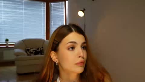 Snapshot of eva_zill_blossom chatting on 06-24-26, 08:24 Hello my name is Eva its my first day here online show from 06-24-26, 08:24