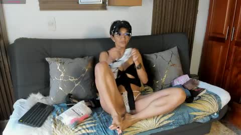 Snapshot of evaa_campbell chatting on 04-08-26, 02:06 Eva online show from 04-08-26, 02:06