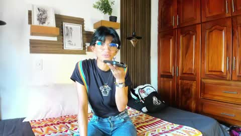 Snapshot of evaa_campbell chatting on 04-20-26, 02:31 Eva online show from 04-20-26, 02:31