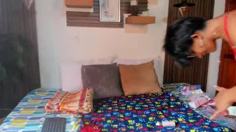 Snapshot of evaa_campbell chatting on 05-01-26, 01:59 Eva online show from 05-01-26, 01:59