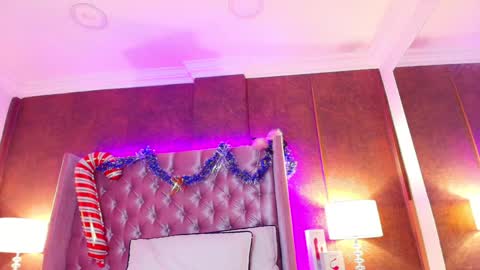 EVA CLOEE online show from 12-17-24, 03:28