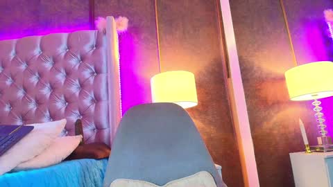 EVA CLOEE online show from 01-23-25, 11:36