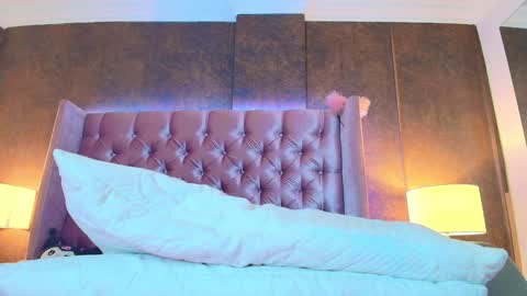 EVA CLOEE online show from 01-27-25, 01:05