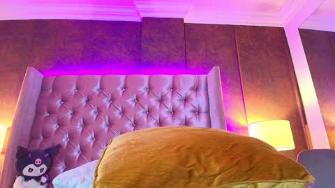 EVA CLOEE online show from 02-05-25, 05:41