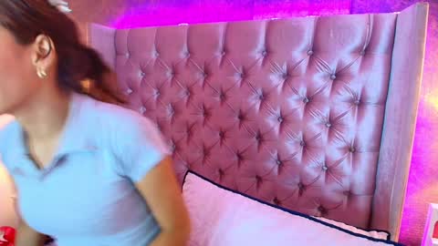 EVA CLOEE online show from 02-08-25, 10:40