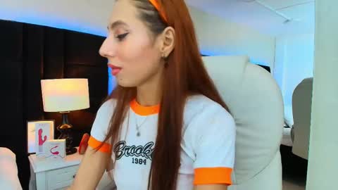 EVA CLOEE online show from 09-13-25, 03:50