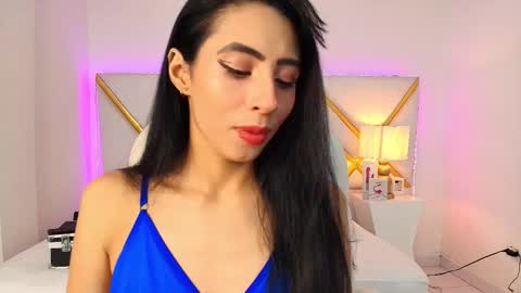 EVA CLOEE online show from 09-16-25, 02:12