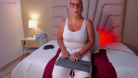  Eva  online show from 05-04-26, 09:00
