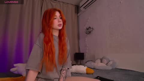 Snapshot of evaa_moonn_ chatting on 01-22-25, 11:23 Eva online show from 01-22-25, 11:23