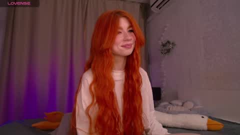 Snapshot of evaa_moonn_ chatting on 02-15-25, 02:47 Eva online show from 02-15-25, 02:47