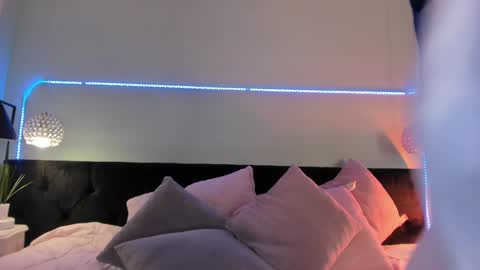 Snapshot of evaa_stevens chatting on 02-08-25, 05:18 julieth online show from 02-08-25, 05:18