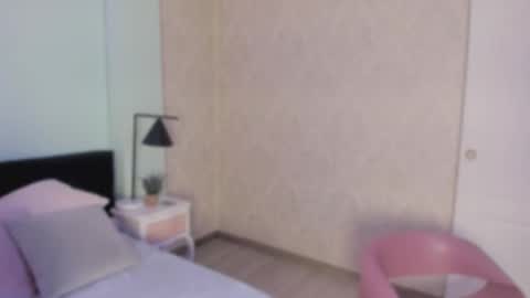 Snapshot of evaa_stevens chatting on 11-04-25, 12:26 julieth online show from 11-04-25, 12:26