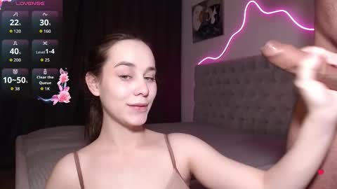 Snapshot of evaandtommi chatting on 10-25-25, 12:23 eva and tommie online show from 10-25-25, 12:23