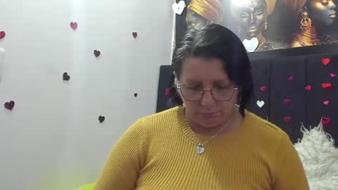 Snapshot of evaaross chatting on 04-14-26, 01:39 Eva online show from 04-14-26, 01:39