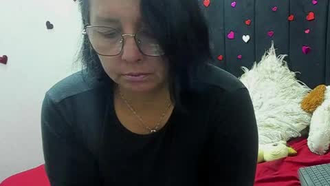 Snapshot of evaaross chatting on 05-29-26, 03:10 Eva online show from 05-29-26, 03:10
