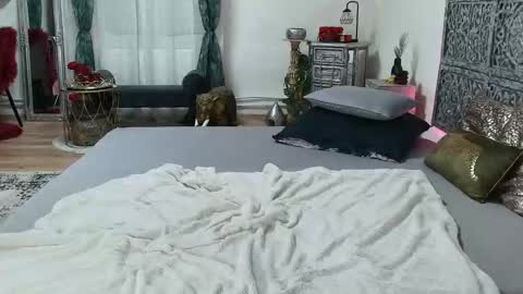 Snapshot of evabarbi chatting on 03-12-26, 09:54 evabarbi online show from 03-12-26, 09:54