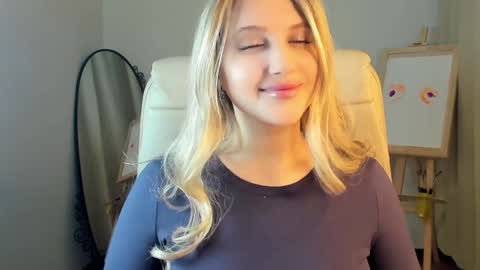 Eva  online show from 01-30-25, 02:38