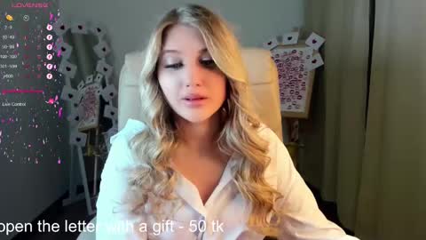 Eva  online show from 02-18-25, 05:53