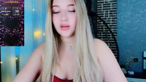 Eva  online show from 11-26-25, 04:57