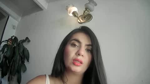 Snapshot of evacollins12 chatting on 02-04-25, 10:34 evacollins12 online show from 02-04-25, 10:34