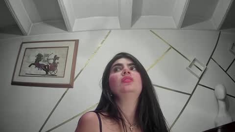 Snapshot of evacollins12 chatting on 02-14-25, 02:18 evacollins12 online show from 02-14-25, 02:18