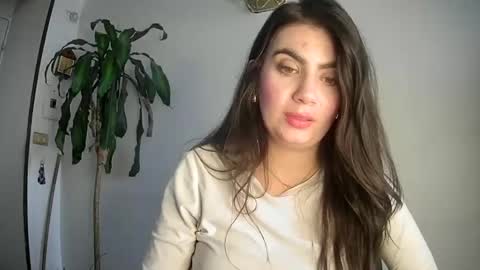 Snapshot of evacollins12 chatting on 03-04-25, 09:00 evacollins12 online show from 03-04-25, 09:00