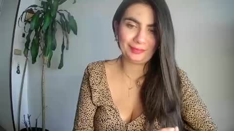 Snapshot of evacollins12 chatting on 03-05-25, 09:15 evacollins12 online show from 03-05-25, 09:15