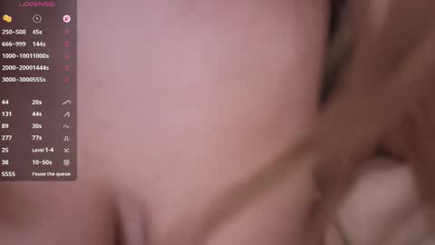 Snapshot of evafolverr chatting on 05-04-26, 04:36 Eva online show from 05-04-26, 04:36
