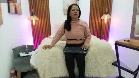 EVA GODDESS  online show from 06-30-26, 07:59