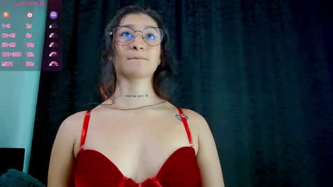 Snapshot of evah_lee chatting on 10-11-25, 03:39 Evah Lee online show from 10-11-25, 03:39