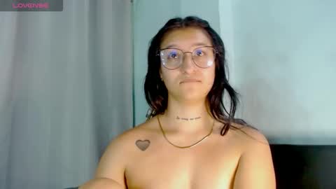 Snapshot of evah_lee chatting on 03-02-26, 07:15 Evah Lee online show from 03-02-26, 07:15