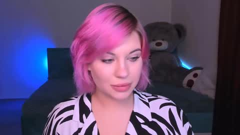 Snapshot of evaharve chatting on 12-23-24, 10:55 Eva online show from 12-23-24, 10:55