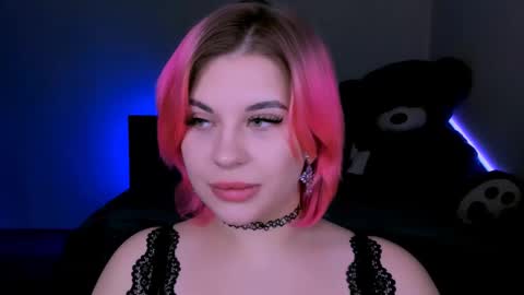 Snapshot of evaharve chatting on 03-06-25, 10:15 Eva online show from 03-06-25, 10:15