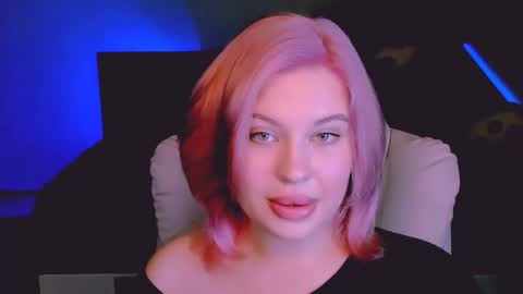 Snapshot of evaharve chatting on 09-18-25, 06:04 Eva online show from 09-18-25, 06:04