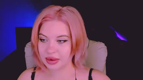 Snapshot of evaharve chatting on 09-20-25, 04:13 Eva online show from 09-20-25, 04:13