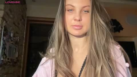 Snapshot of evahazardd chatting on 02-03-26, 04:23 EvaHazard online show from 02-03-26, 04:23