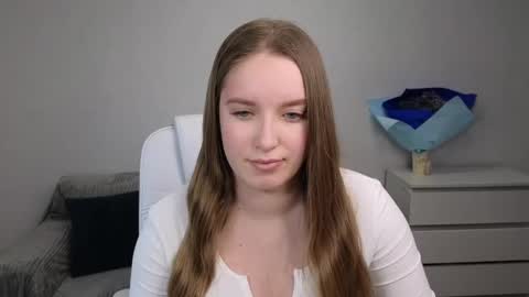 Snapshot of evajuly chatting on 01-12-25, 03:57 Eva online show from 01-12-25, 03:57