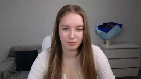 Snapshot of evajuly chatting on 01-17-25, 05:00 Eva online show from 01-17-25, 05:00